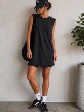 Zara. Made in Portugal. Basic Black Tunic T-Shirt Dress – Size Small